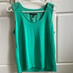 Lightweight tank top